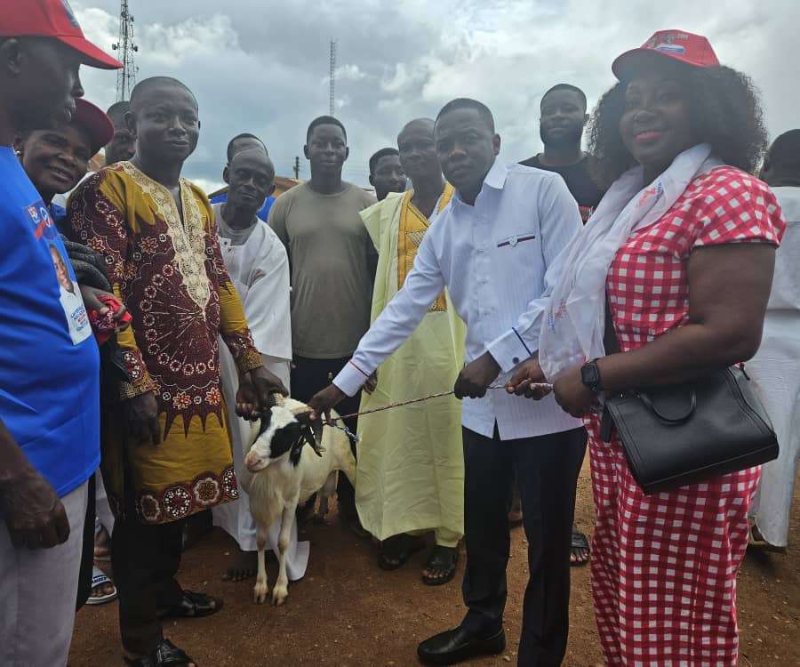 The Saviour Church Of Ghana ,Adjamesu Branch honours Lawyer Ralph with a Ram